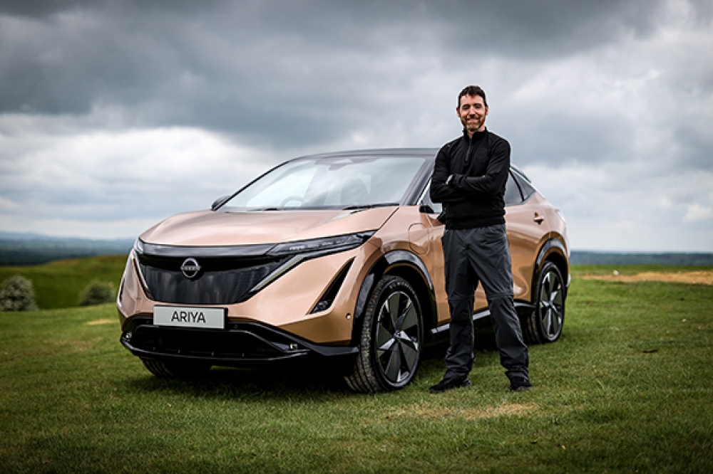 W pełni elektryczny Nissan Ariya wyruszy w pierwszą na świecie ekspedycję prowadzącą od bieguna północnego po biegun południowy