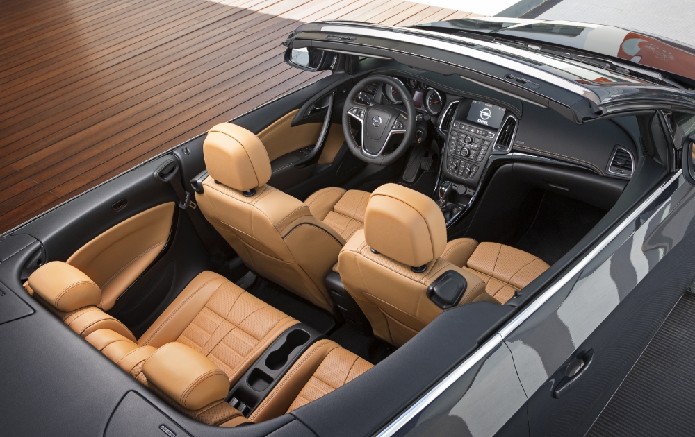 Otwarty dach, nowy silnik pod maską: Opel Cascada gotowy na lato