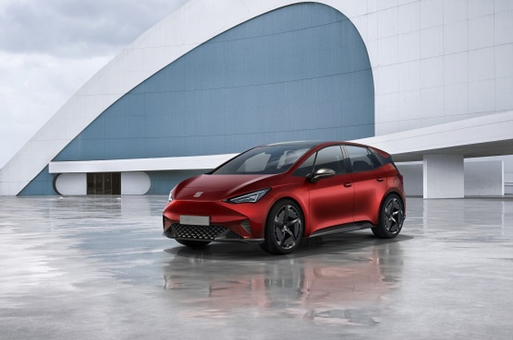 Mobilność naładowana elektrycznością – SEAT prezentuje model el-Born