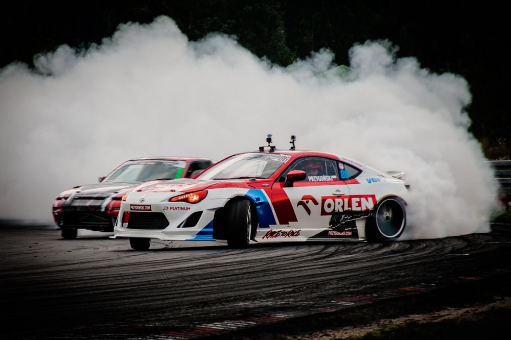 GT86 - Toyota, która kocha jazdę bokiem